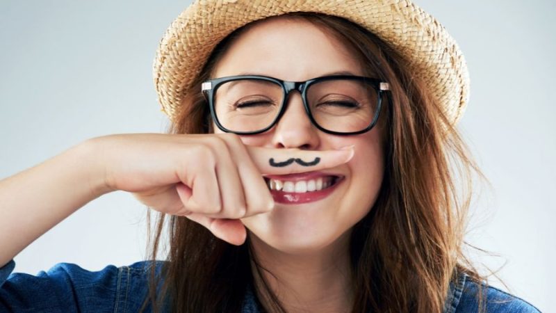 פורים והומור בתרבויות שונות: יותר מתחפושות וצחוק | גלי ינאי