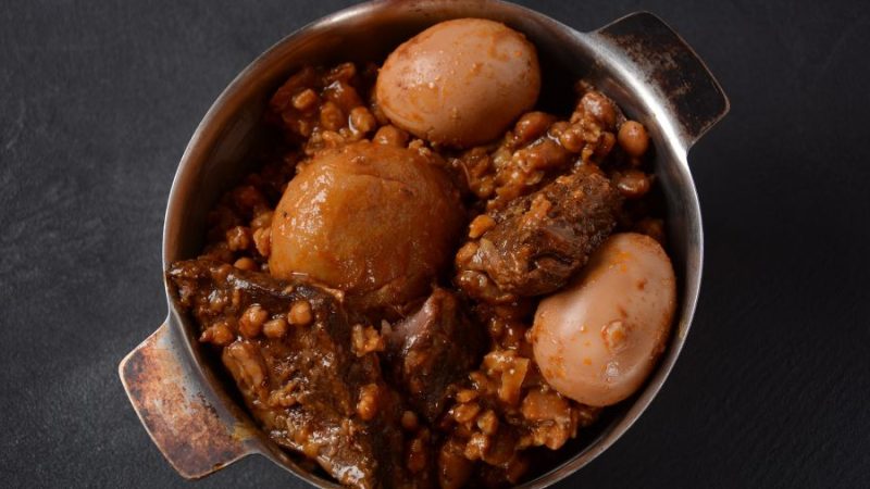 אוכל יהודי שהפך למקומי. מאכלים שנשארו אחרי שהקהילה נעלמה | גלי ינאי חוויה אותנטית כשרה